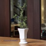 VAS BUNGA KERAMIK PUTIH/HITAM + LUBANG A-413S